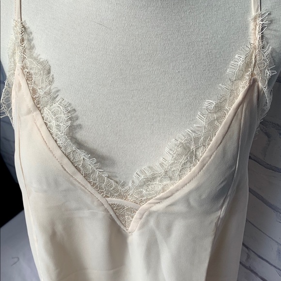 NWT Listicle Lace Cami - Picture 2 of 6